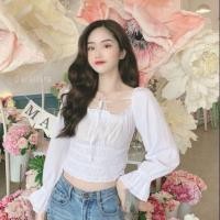 ราคา ส่งต่อใส่ครั้งเดียวเสื้อครอปสีขาว แต่งสม็อคทั้งตัว รวมไปถึงช่วงอกกับไหล่ แขนยาวสม็อคปลายแต่งระบาย 2ชั้น น่ารักมากๆ (43325190302)
