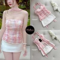 ราคา Nalinn Set 3 ชิ้น เสื้อเกาะอกลายผ้าน่ารัก โทนชมพู ดอกลายปักนูน มาพร้อมสายพาดไหล่ กระโปรงเอวต่ำสีขาว (54907705663)