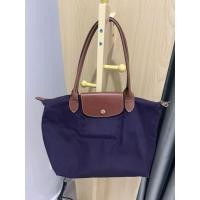 ราคา Longchamp ลองชอมมือสอง สีม่วง Size M สภาพ 70% ขอคนรับสภาพได้ (28084148489)