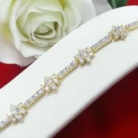 ราคา ส่งฟรี สร้อยข้อมือเพชรพิกุล 6 ดอก เครื่องประดับไทย พูนทรัพย์ มีใบรับประกัน HD19H300 (25278710619)