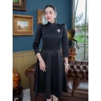 ราคา เดรสทรงไทยจิตรลดา ประยุกต์ ทรงเอ สีเหลืองนวล สีดำ สวมใส่ออกงานเรียบร้อยสุภาพ ดูเรียบหรู ผ้าดี สวย ติดตู้ไว้สุดคุ้มค่ะ (27602757816)