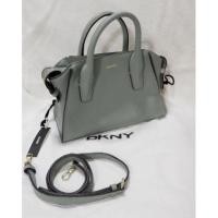 ราคา กระเป๋าสะพาย DKNY สีเขียวพาเทล เรียบหรู ของแท้ สภาพสวยใหม่อะไหล่วิงค์ (317182396)