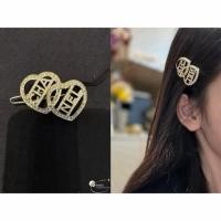 ราคา ของแท้ CHANEL รูปหัวใจกลวงออกตัวอักษรเข็มกลัดผม (41830787832)