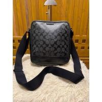 ราคา Coach รุ่น: Heritage Signature Flight Bag แท้ (46366155178)