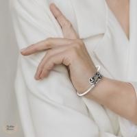 ราคา กำไลนะโมเงินแท้ 92.5 หัวไขว้ (25864227903)