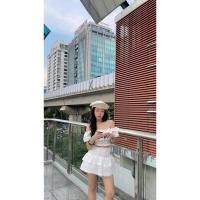 ราคา ชุดเสื้อครอปลูกไม้ปาดไหล่แต่งระบายกระโปรงสั้นเอวบาน (41158832594)