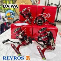 ราคา NEW! รอกสปินนิ่ง DAIWA REVROS R (47905699849)