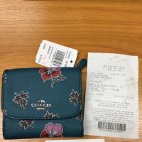 ราคา กระเป๋าตังค์ COACH ใบสั้น 3 พับ สีเขียวอมฟ้า ลายลิมิเต็ท อุปกรณ์ครบค่ะ (1125797965)