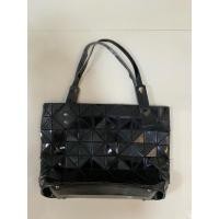 ราคา กระเป๋า กระเป๋าสะพายไหล่ bao bao issey miyake rock baobao สีดำ มือสอง ของแท้ เบาเบา อิซเซ่มิยาเกะ (53908475176)
