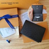 ราคา ใหม่⚡ LV Business Card Holder หนัง Taiga (13972117016)