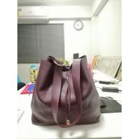 ราคา ราคาพิเศษรับปีใหม่นะคะ กระเป๋าสะพาย Mossimo Dutti made in spain (4959156412)