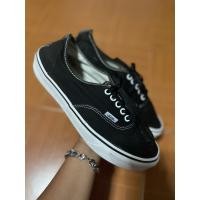 ราคา Vans สีดำ ไซร้ 42/27 มือสองของแท้ (29042557358)