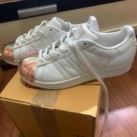 ราคา รองเท้า แบรนด์แท้100% size 37. (26960833026)