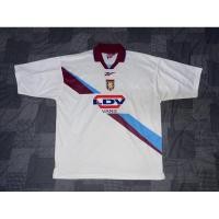 ราคา เสื้อบอลมือสองของแท้ ทีมแอสตัน วิลล่า ปี 1999-2000 (เยือน) (27076280385)