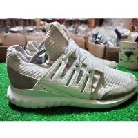 ราคา (Sale)รองเท้า Adidas ของแท้ มือสอง เบอร์ 42.5 สภาพดี (24352800780)