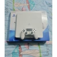 ราคา เครื่อง PlayStation®4 Slim 500GB สีขาว มือสองครับ (4176081674)