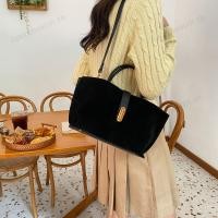 ราคา กระเป๋าสะพายข้างหนัง PU ขนาดใหญ่สําหรับผู้หญิง (51115503636)
