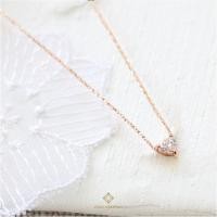 ราคา Gems Heritage : จี้เพชรเม็ดเดี่ยว พร้อมสร้อย จี้เพชรทรงหัวใจเพชรแท้น้ำ 100 (29744577873)
