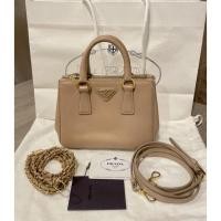 ราคา Used like new Prada mini lux สี Cammeo y.14 (17024496566)
