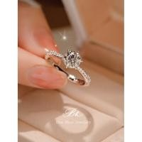 ราคา หนึ่งกะรัต มอยซาไนต์ แหวนเพชรหญิงชายเงินสเตอร์ลิงแหวนคู่แพลทินัมข้อเสนอแต่งงานแหวนแหวนเพชรหกกรงเล็บเพชรเต็มกะรัตเพชร (56206132961)