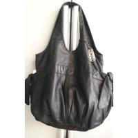 ราคา กระเป๋า หนังสีดำ DKNY แท้มือสอง (971495902)