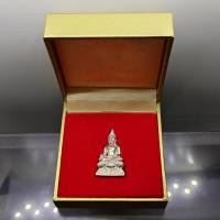 ราคา พระกริ่งไพรีพินาศ ญสส ๘๔ พรรษา เนื้อเงินสมเด็จพระสังฆราช วัดบวรนิเวศวิหาร พ.ศ. ๒๕๔๐ เนื้อเงิน พร้อมกล่องเดิม (53056096050)