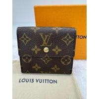ราคา กระเป๋าสตางค์หลุยส์วิตตองลายโมโนแกรมรุ่น2พับใบสั้นมือสองของแท้พร้อมส่งค่ะ (25974651141)