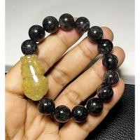 ราคา กำไลข้อมือไหมดำ หรือแก้วขนเหล็ก แต่งด้วยปี่เซี้ยะไหมทอง ช่วยดึงดูดโชคลาภ ก้นเงินทองรั่วไหล และแก้ปีชง (23652443461)
