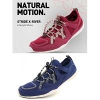 ราคา League Stride X River Sneakers