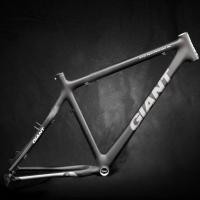 ราคา เฟรมจักรยานเสือภูเขา GIANT XTC ADVANCED SL Color: Carbon Size : M ล้อ 26 นิ้ว (41324082676)