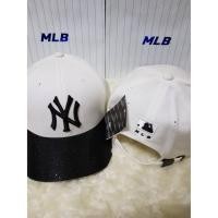 ราคา ของแท้ นำเข้าจากเกาหลี หมวก New York หมวก NY รหัส 32CP82641 ขาวปีกดำ กลิตเตอร์ Glitter (7773251942)