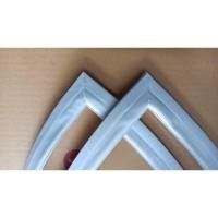 ราคา 900654 ขอบยาง ตู้เย็น แอลจี รุ่น GN-V212SL ขอบ บน (18011099762)