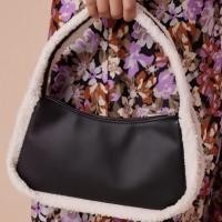 ราคา Forever21 brown leather shoulder bag (กระเป๋าสะพายไหล่) (55617511822)