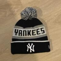 ราคา *มือสอง* หมวกบีนนี่ ไหมพรมของ new era ของแท้นะคะ ไม่มีตำหนิ (52511994770)