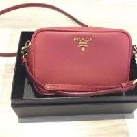 ราคา กระเป๋า Pradaแท้ (263946213)