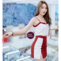 ราคา งานป้าย : Set 2 ชิ้น เสื้อสายเดียวกุ๊นขอบสลับสีทูโทน. แต่งซิปเหล็กด้านหน้าพร้อมกระโปรงสั้นผ่าข้างเล็กน้อย (720034300)