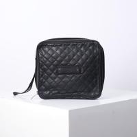 ราคา กระเป๋าเครื่องสำอาง Cosmetic Bag BURBERRY ของแท้ 100% สภาพใหม่ Premium [BURBERRY COSMETIC BAG] | MOPOKO (45815998314)