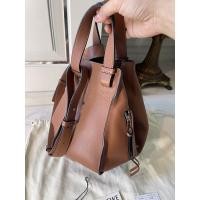 ราคา Loewe Hammock Small size สี Tan (8969703140)