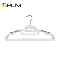 ราคา ไม้แขวนเสื้อ PLIM OLIVE 14918 สีขาว/เทา แพ็ก 5 ชิ้น (1258775)