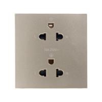 ราคา เต้ารับคู่ 3 ขา 2 ช่อง SIMON SIM52S-102L-G7 สีทอง (1271559)