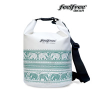 ราคา กระเป๋ากันน้ำ FEELFREE DRY TUBE CHANG รุ่นช้าง 5L สี ขาว/เขียว (888180900057)