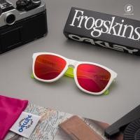 ราคา Oakley Frogskins LIMITED EDITION OO9245-A1 Matte White/transparent Green (3544)