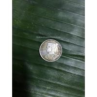 ราคา เหรียญพระราชทานไม่มีห่วงพิมพ์ตื้นเนื้อเงิน บล็อกนิยม เลข เก้าหางสั้นไม่มีลายเซ็น ปี2493 เลี่ยมพลาสติก (477)