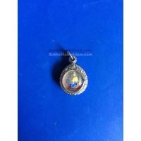 ราคา เหรียญนางกวักเนื้อเงินลงยา หลวงพ่อทอง วัดก้อนแก้ว ปี 2525 (1233)