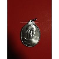 ราคา เหรียญหลวงพ่อคูณเกษตรร่ำรวยฏี เนื้อเงิน ผลิตวันที่ 1 เมษายน 2538 วันคล้ายวันสถาปนากระทรวงเกษตรและสหกรณ์ครบ 103 ปี (153)