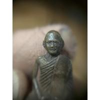 ราคา หล่อพระครูสุวิชานวรวุฒิ (หลวงพ่อปี้) บ้านด่านลานหอยสุโขทัย รุ่น 2 ปี 2506 เนื้อทองแดงก้นอุดสวยคมชัด (1939)