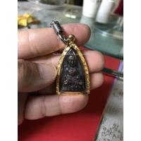 ราคา หลวงปู่ทวดหลังเตารีด พิมพ์ใหญ่ปั้มซ้ำเนื้อเถื่อนสวยแชมป์เลี่ยมทองคำ (779)