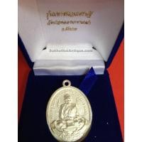 ราคา เหรียญหลวงปู่ศุขหล่อโบราณย้อนยุคพิมพ์ย้อนยุคปี 2466 วัดปากคลองมะขามเฒ่า ปี 2557 เนื้อเงิน สวยงามคมชัดจากวัดตอกโค๊ดและหมายเลข 2347 กำกับ (899)