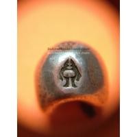 ราคา พดด้วงรัตนโกสินทร์เม็ดบาทสมัย ร. 4 พ.ศ.2394-2411 ( ตรามงกุฎ-กรงจักร ) เม็ดนี้มี ลงจาร (เม็ดที่ 4) (375)