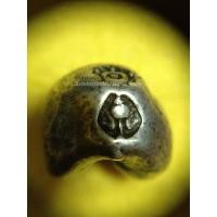 ราคา พดด้วงรัตนโกสินทร์เม็ดบาทสมัย ร. 4 พ.ศ.2394-2411 ( ตรามงกุฎ-กรงจักร ) เม็ดที่ 8 (379)